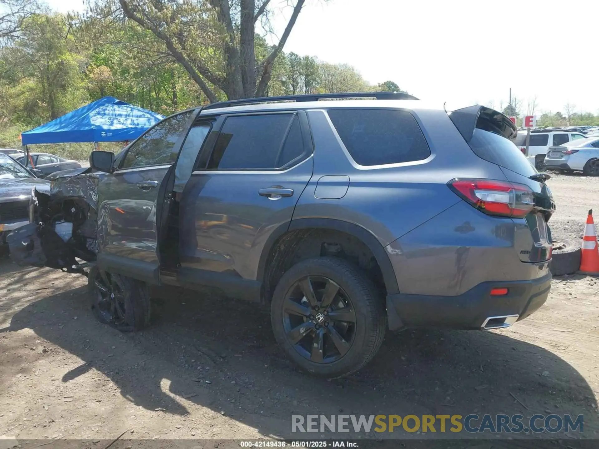14 Photograph of a damaged car 5FNYG1H9XSB035043 HONDA PILOT 2025