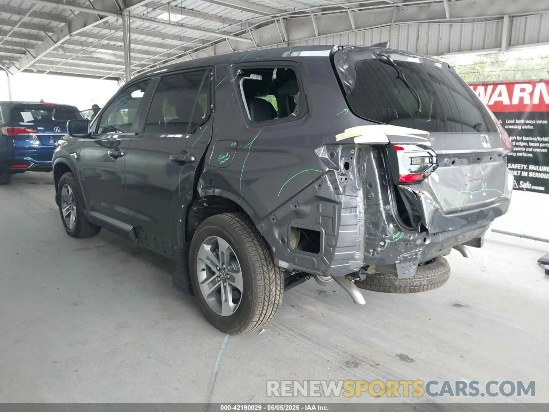 3 Photograph of a damaged car 5FNYG2H40SB019525 HONDA PILOT 2025