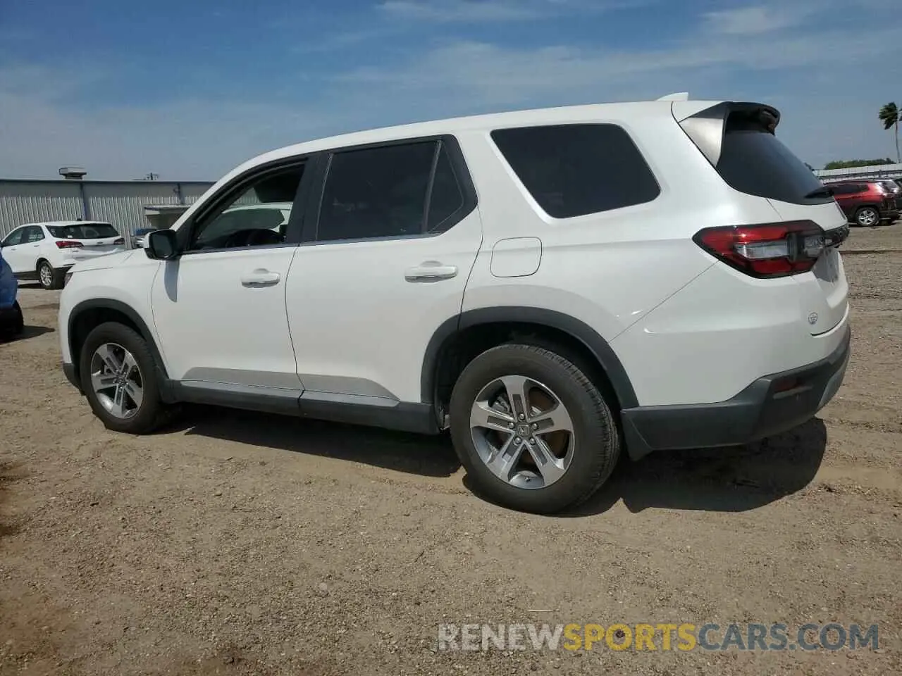 2 Photograph of a damaged car 5FNYG2H41SB006623 HONDA PILOT 2025