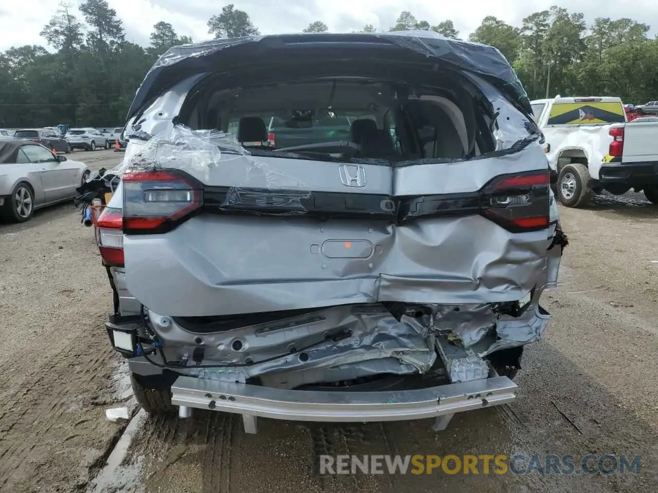 6 Photograph of a damaged car 5FNYG2H41SB023468 HONDA PILOT 2025