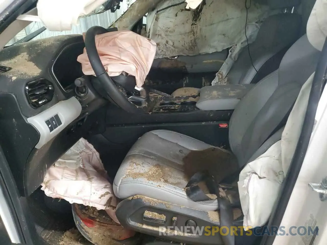 7 Photograph of a damaged car 5FNYG2H42SB018358 HONDA PILOT 2025