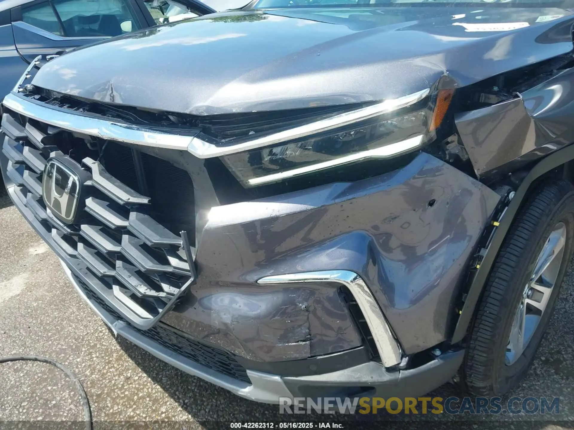 6 Photograph of a damaged car 5FNYG2H43SB010172 HONDA PILOT 2025