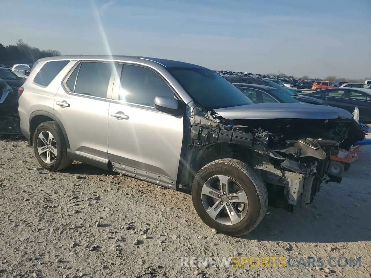 4 Photograph of a damaged car 5FNYG2H44SB000413 HONDA PILOT 2025