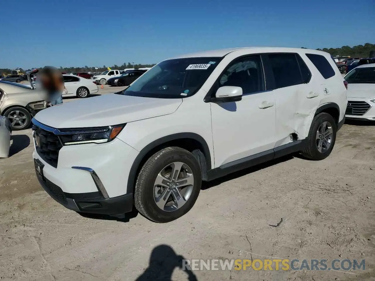 1 Photograph of a damaged car 5FNYG2H44SB003182 HONDA PILOT 2025