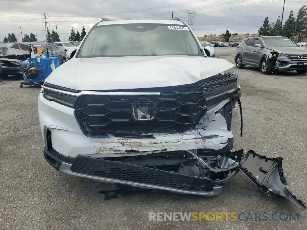 5 Photograph of a damaged car 5FNYG2H74SB021420 HONDA PILOT 2025