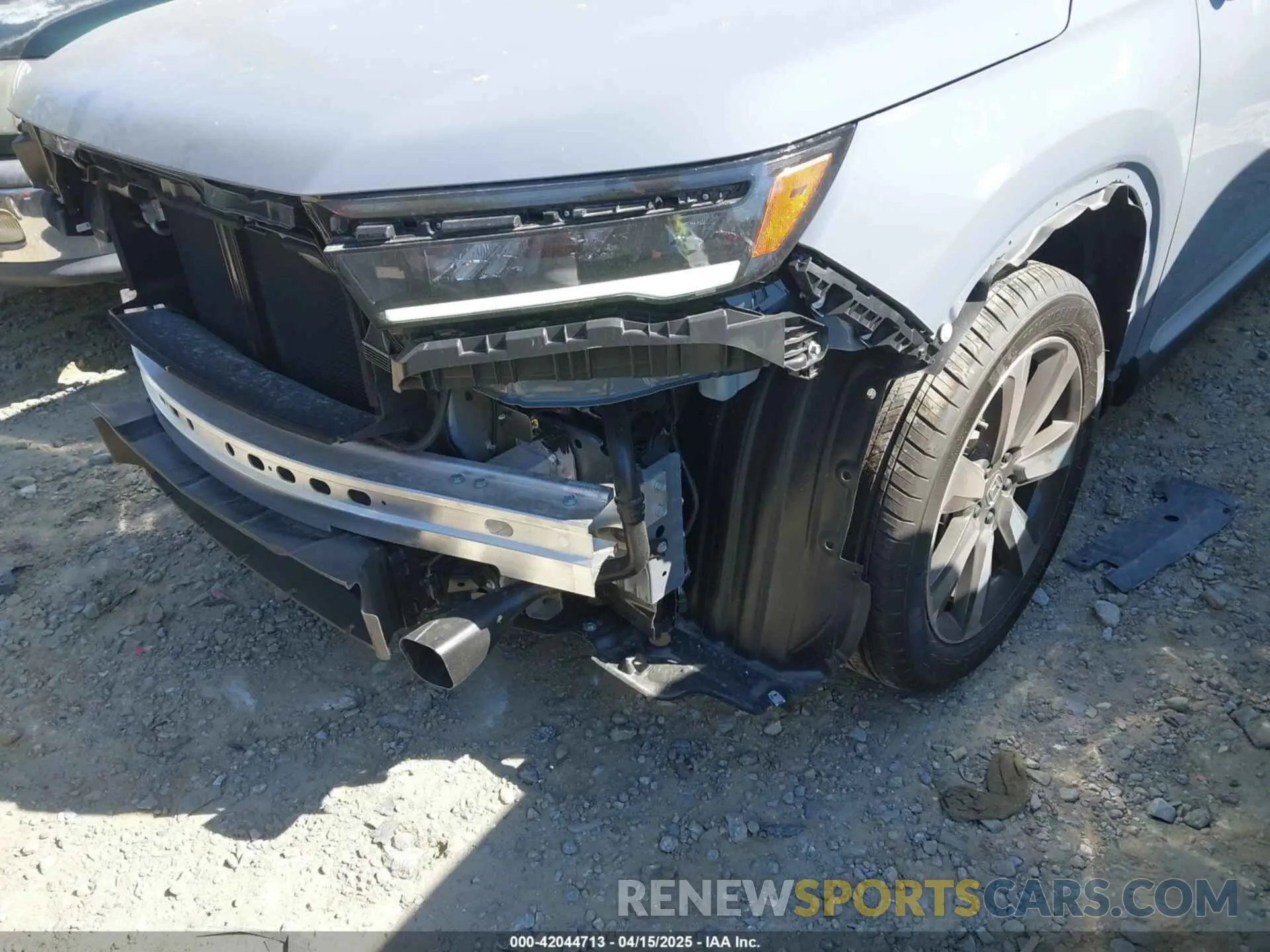 6 Photograph of a damaged car 5FNYG2H74SB025855 HONDA PILOT 2025