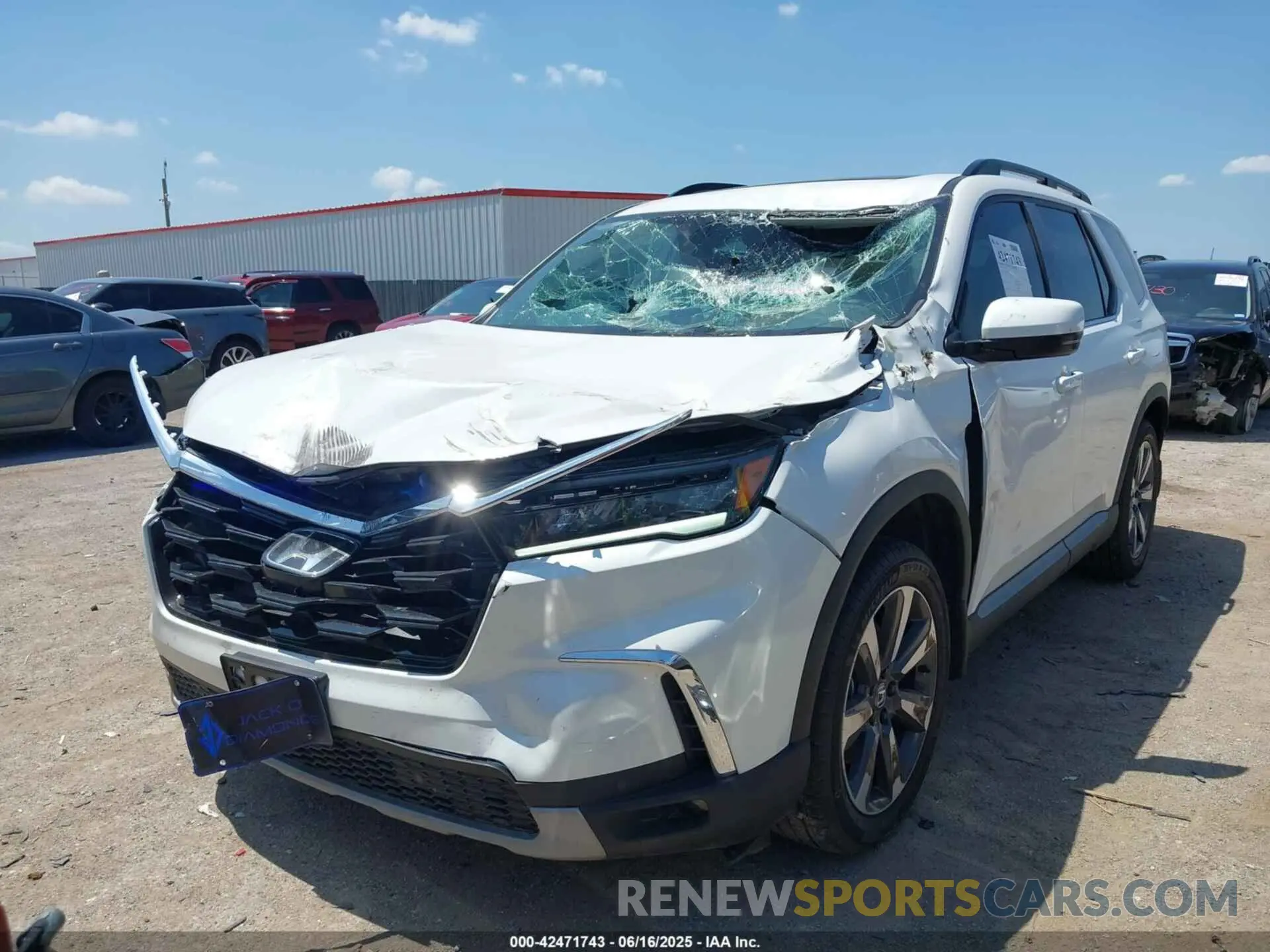 2 Photograph of a damaged car 5FNYG2H76SB030457 HONDA PILOT 2025