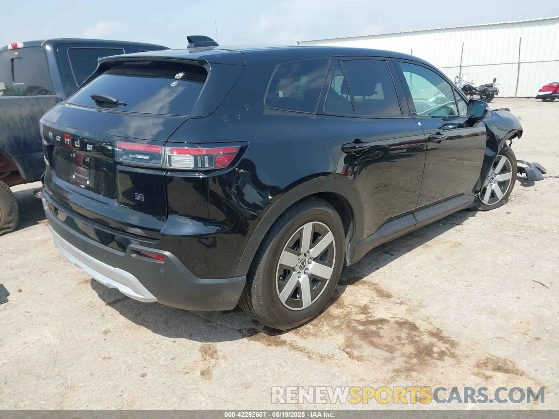 4 Photograph of a damaged car 3GPKHURM2RS537892 HONDA PROLOGUE 2024