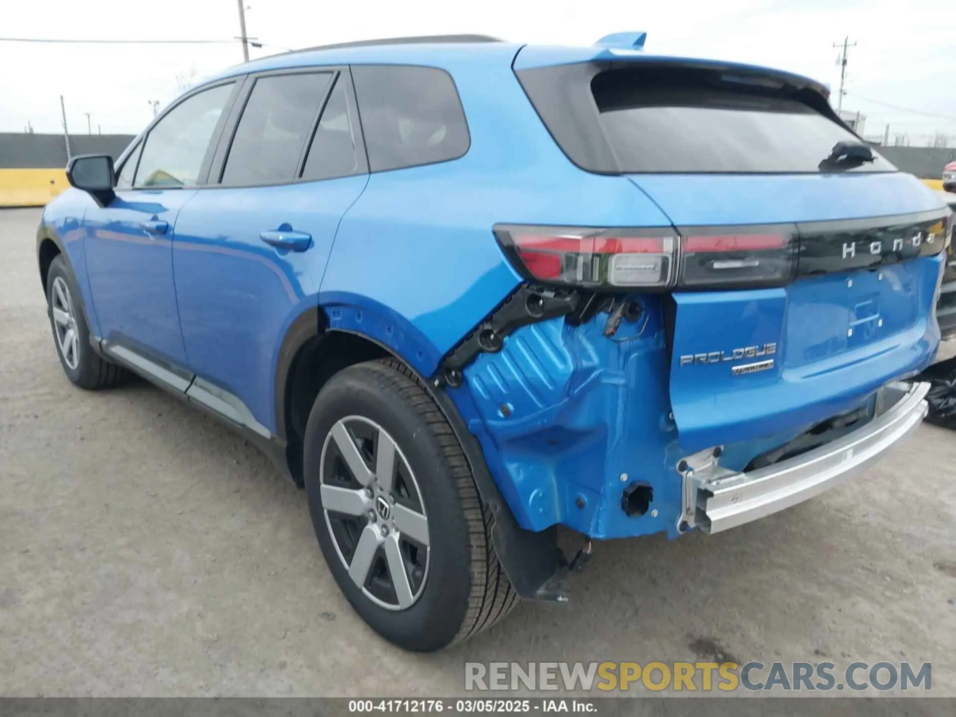 3 Photograph of a damaged car 3GPKHWRM9RS542907 HONDA PROLOGUE 2024