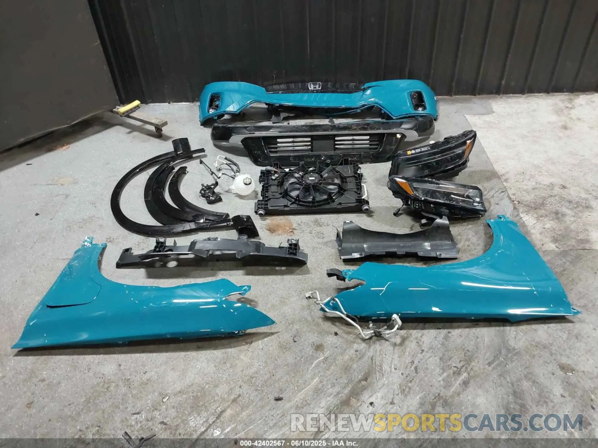 12 Photograph of a damaged car 3GPKHZRJ2RS543582 HONDA PROLOGUE 2024