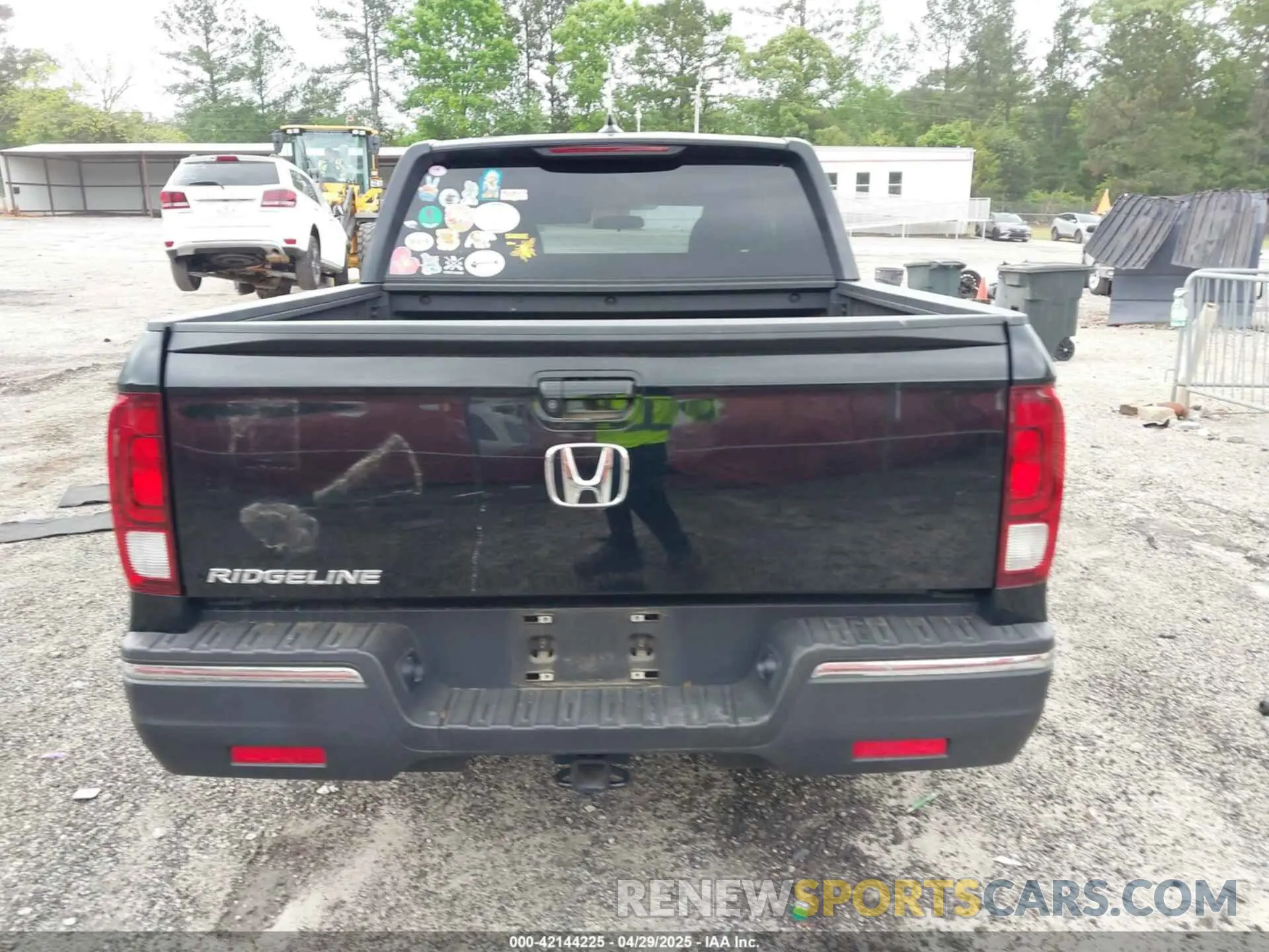 16 Photograph of a damaged car 5FPYK2F10KB008474 HONDA RIDGELINE 2019
