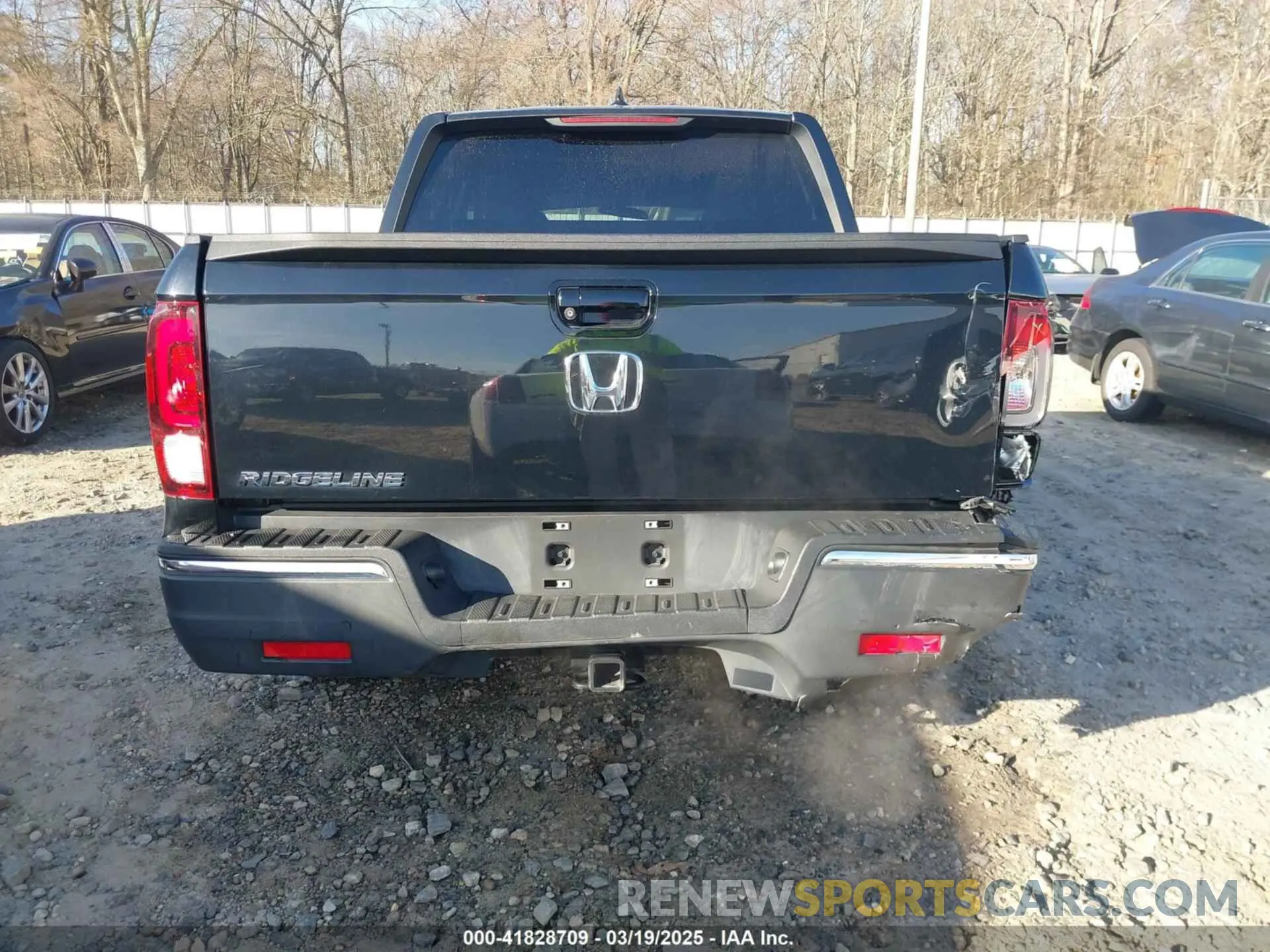 16 Photograph of a damaged car 5FPYK2F12KB007990 HONDA RIDGELINE 2019
