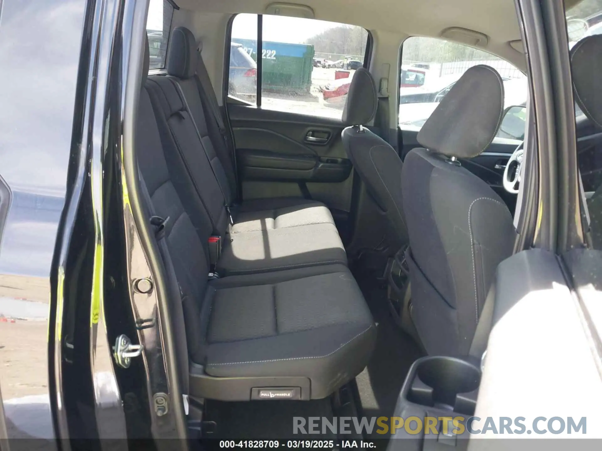 8 Photograph of a damaged car 5FPYK2F12KB007990 HONDA RIDGELINE 2019
