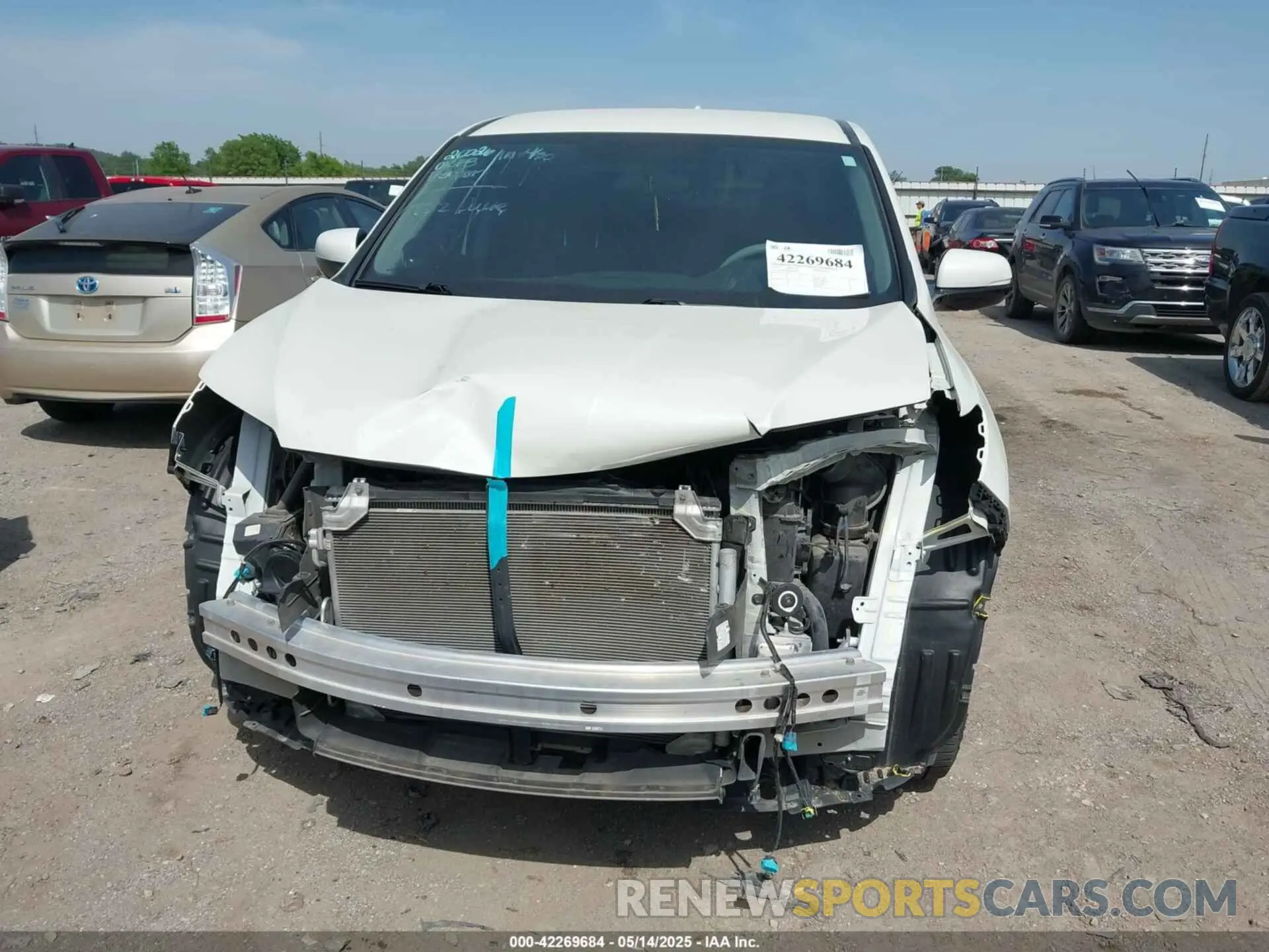 12 Photograph of a damaged car 5FPYK2F18KB001076 HONDA RIDGELINE 2019