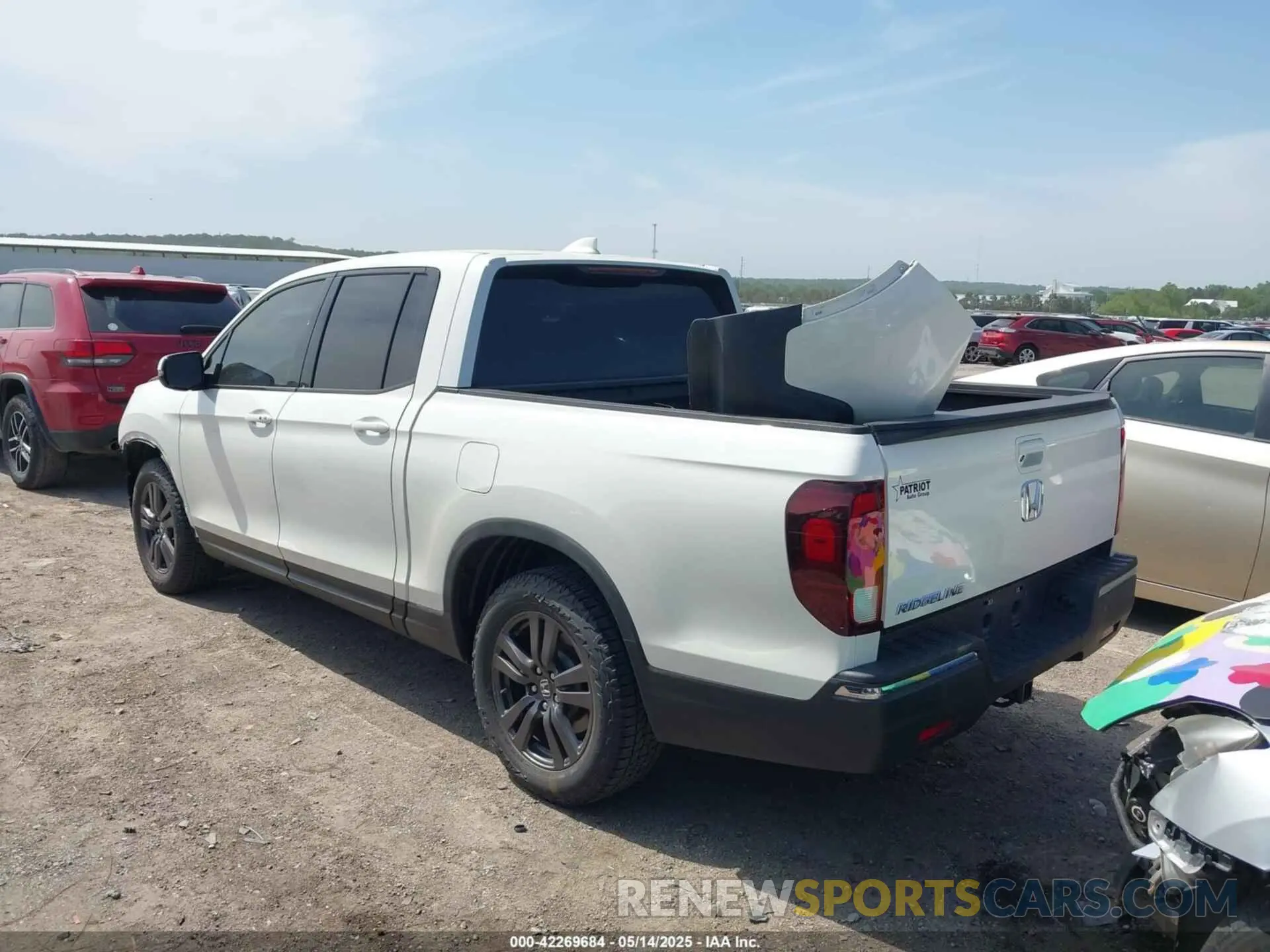 3 Photograph of a damaged car 5FPYK2F18KB001076 HONDA RIDGELINE 2019