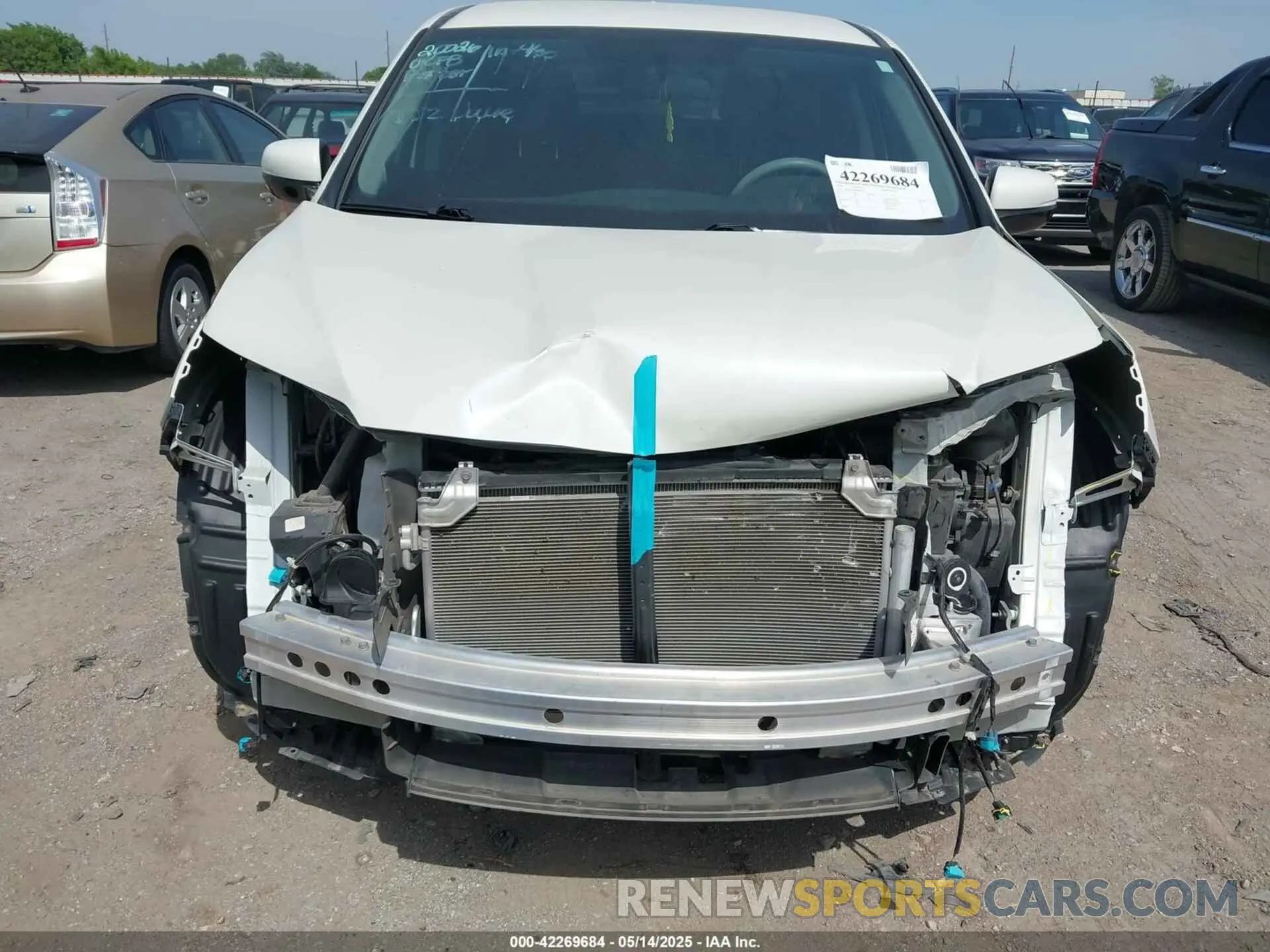 6 Photograph of a damaged car 5FPYK2F18KB001076 HONDA RIDGELINE 2019