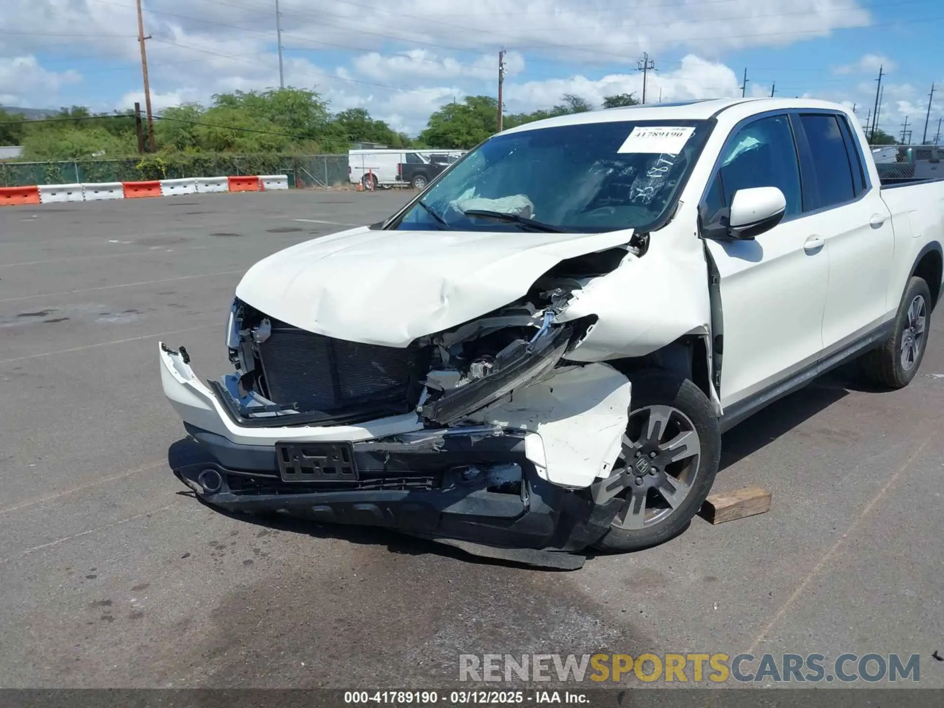 6 Photograph of a damaged car 5FPYK2F52KB004624 HONDA RIDGELINE 2019