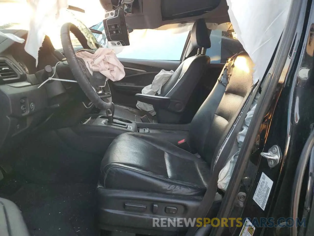 7 Photograph of a damaged car 5FPYK2F54KB007833 HONDA RIDGELINE 2019