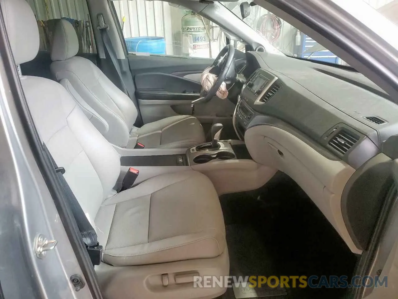 7 Photograph of a damaged car 5FPYK2F56KB008613 HONDA RIDGELINE 2019
