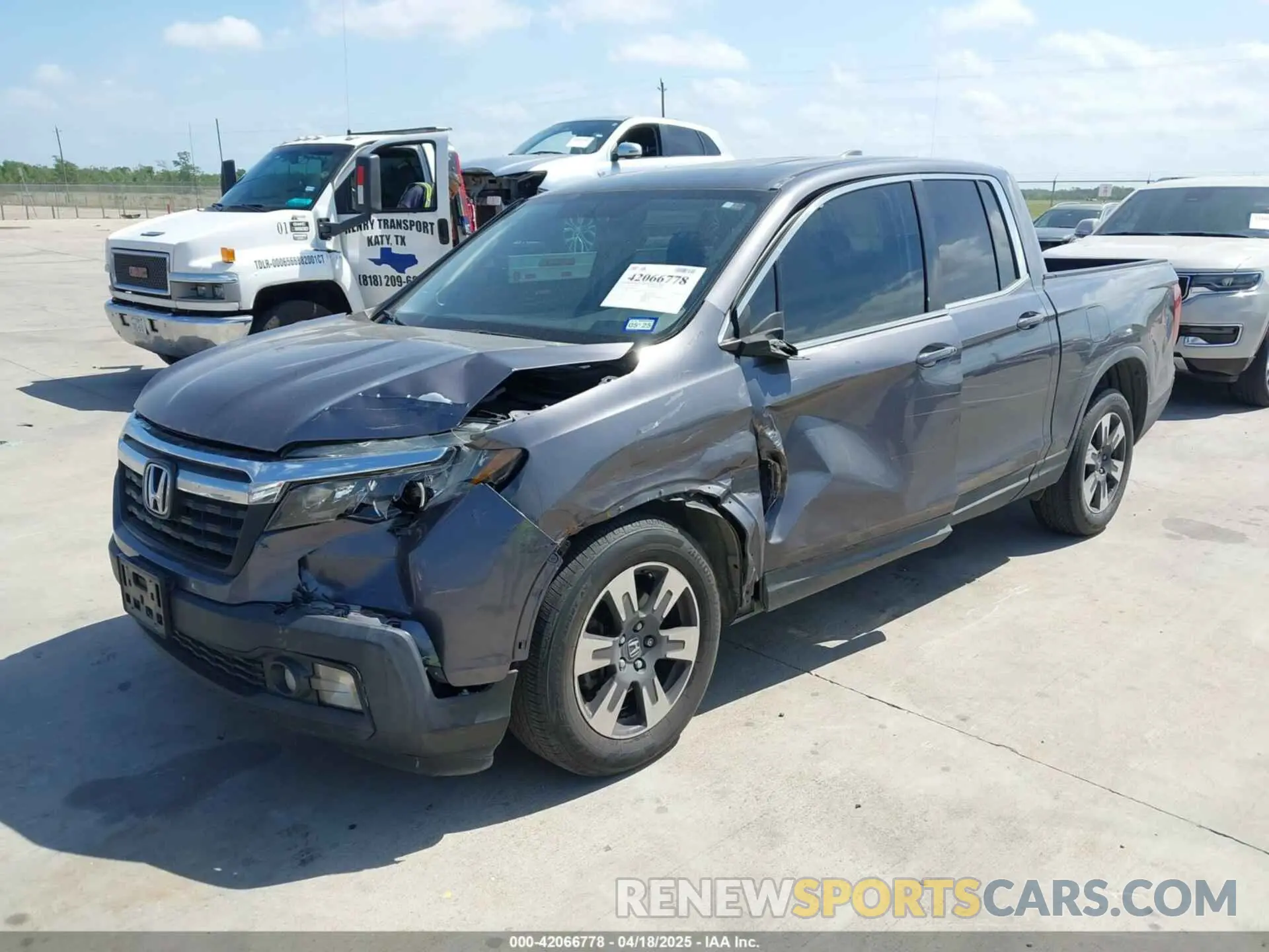 2 Photograph of a damaged car 5FPYK2F59KB004653 HONDA RIDGELINE 2019