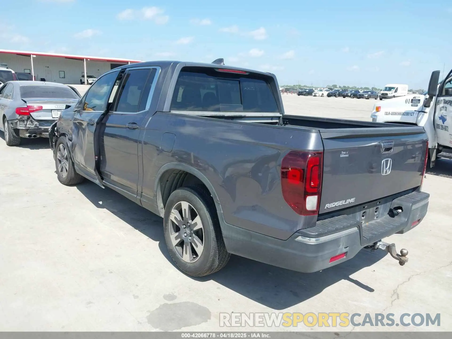 3 Photograph of a damaged car 5FPYK2F59KB004653 HONDA RIDGELINE 2019