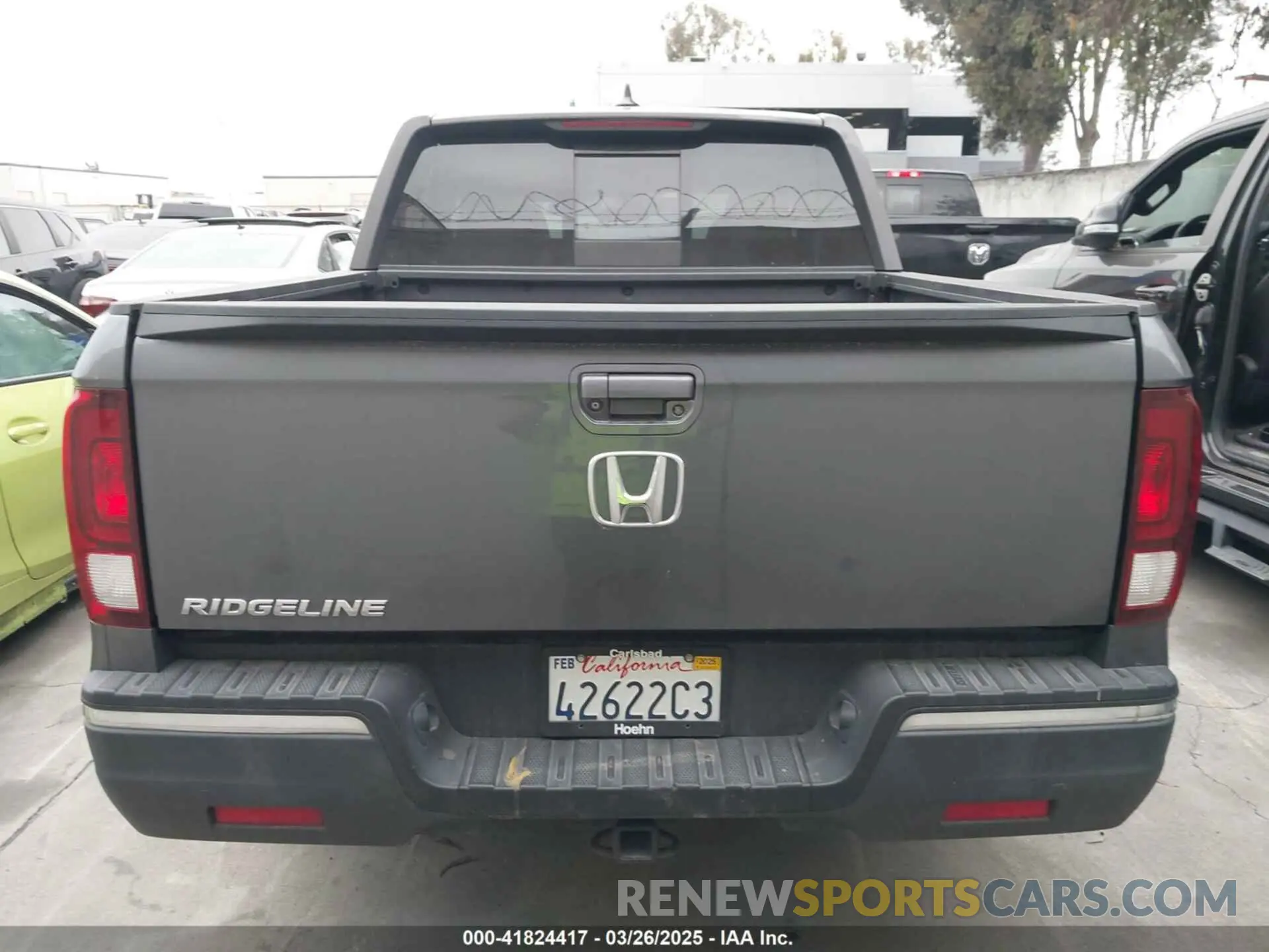 17 Photograph of a damaged car 5FPYK2F64KB007002 HONDA RIDGELINE 2019