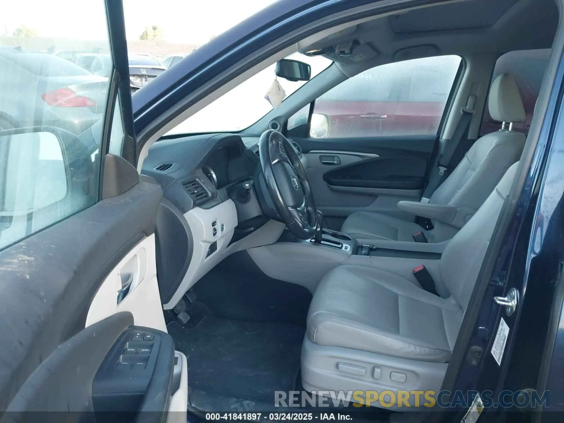 5 Photograph of a damaged car 5FPYK2F66KB007213 HONDA RIDGELINE 2019