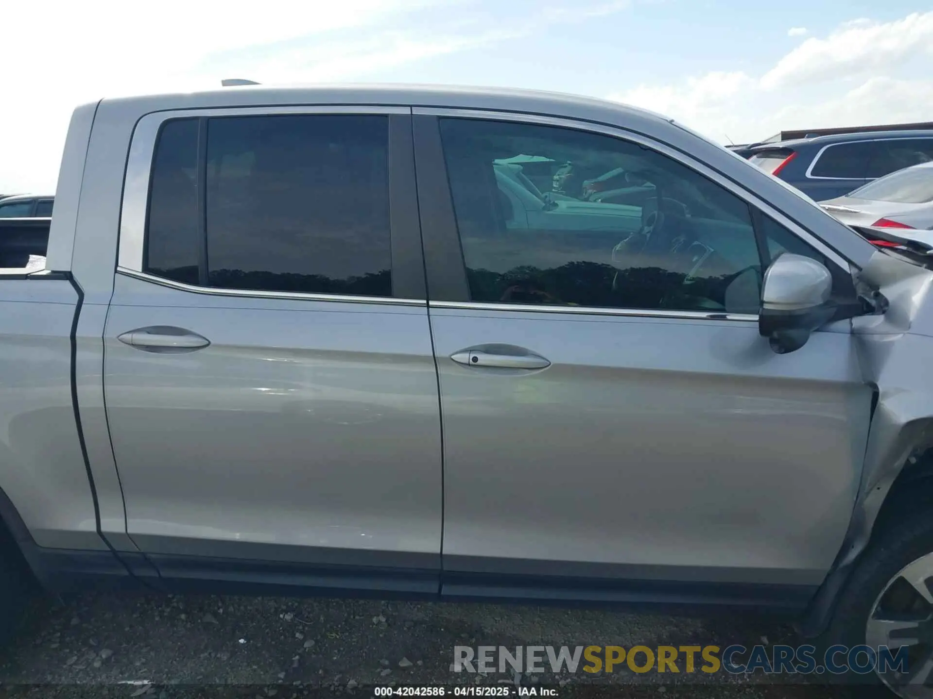 13 Photograph of a damaged car 5FPYK2F69KB004533 HONDA RIDGELINE 2019