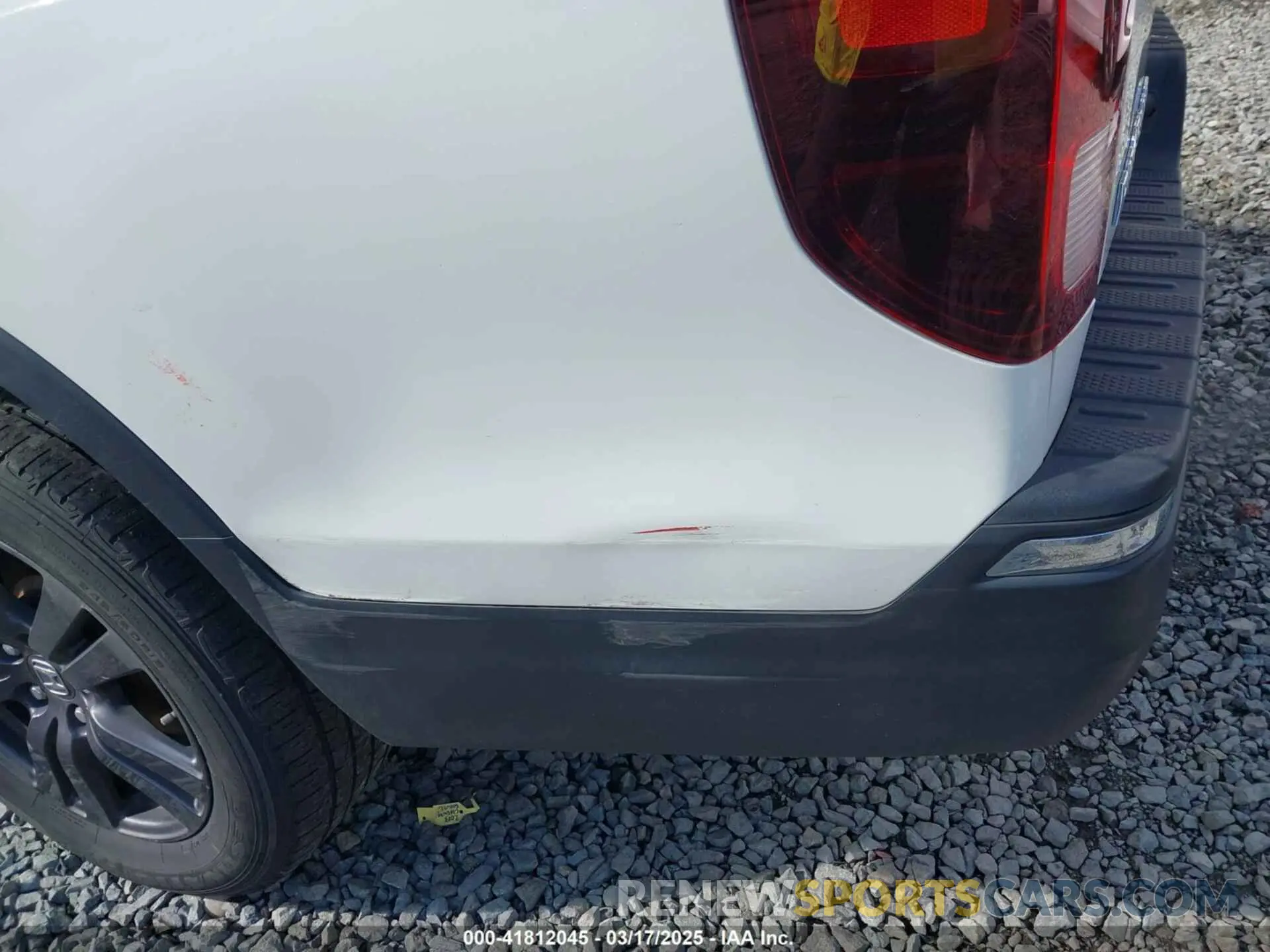 6 Photograph of a damaged car 5FPYK3F10KB045515 HONDA RIDGELINE 2019