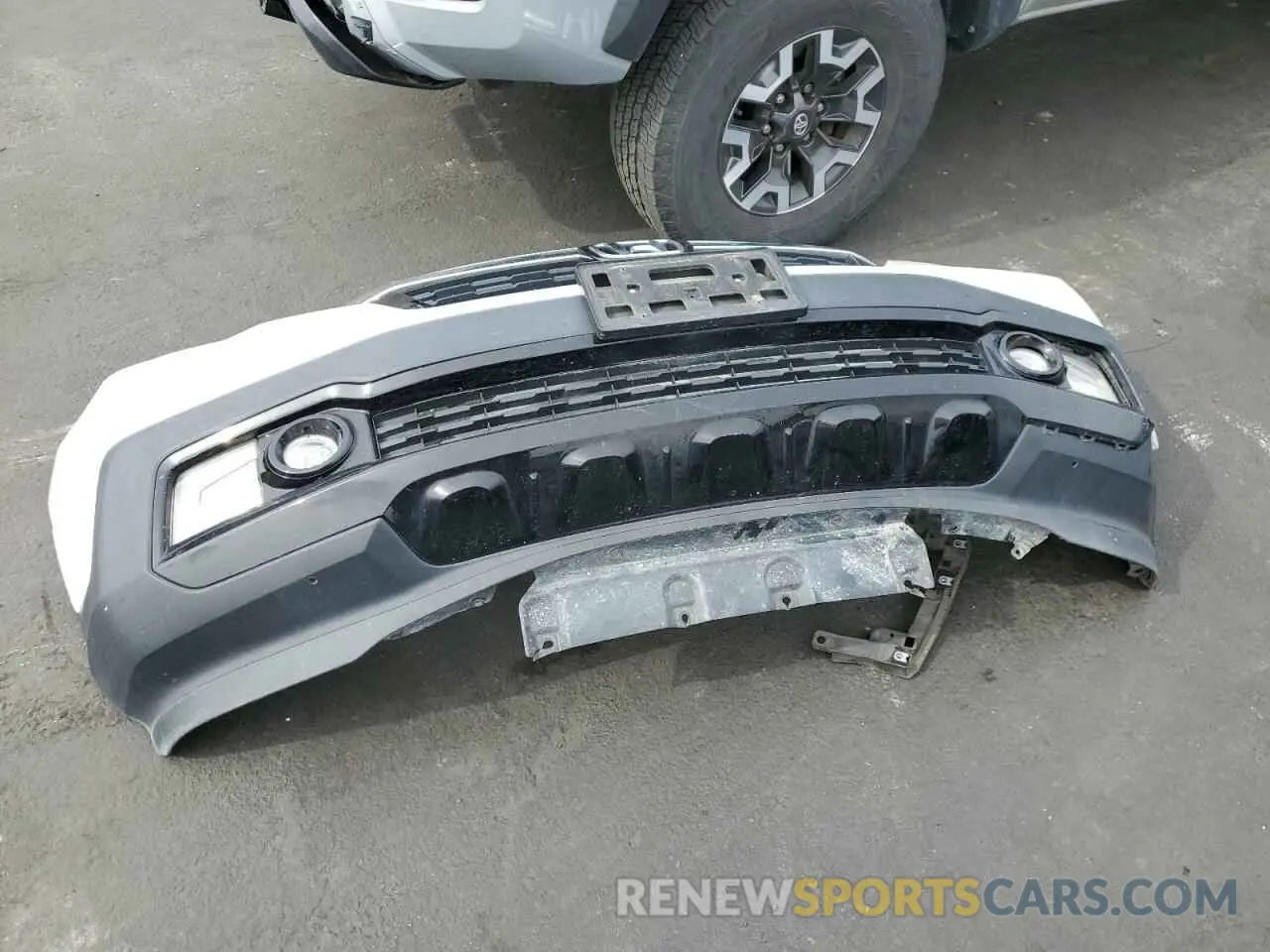 12 Photograph of a damaged car 5FPYK3F12KB047265 HONDA RIDGELINE 2019