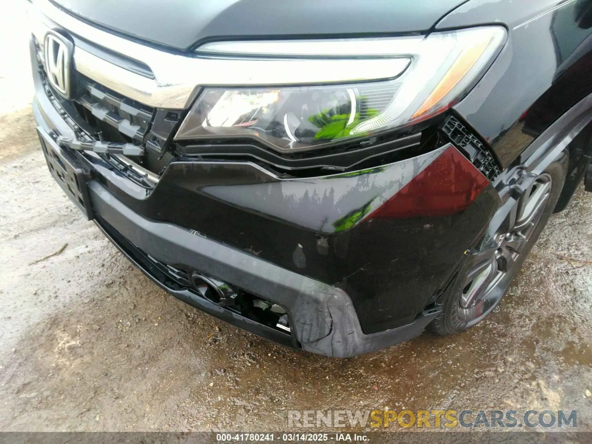 6 Photograph of a damaged car 5FPYK3F16KB047298 HONDA RIDGELINE 2019