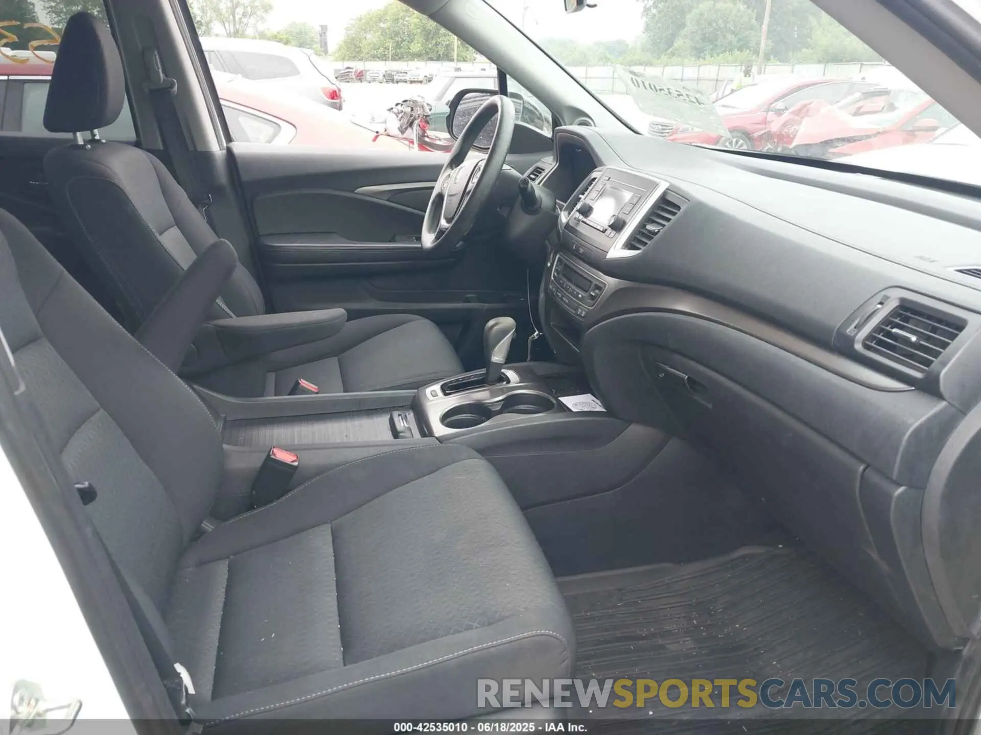 5 Photograph of a damaged car 5FPYK3F18KB046976 HONDA RIDGELINE 2019