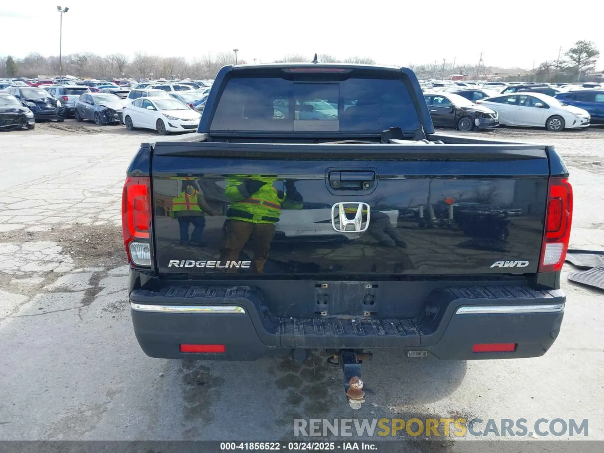 17 Photograph of a damaged car 5FPYK3F50KB000027 HONDA RIDGELINE 2019