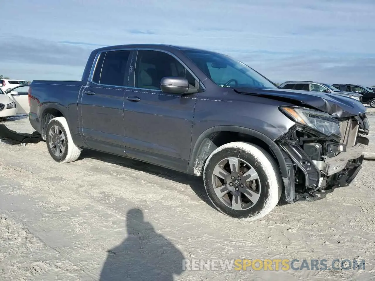 4 Photograph of a damaged car 5FPYK3F51KB014910 HONDA RIDGELINE 2019