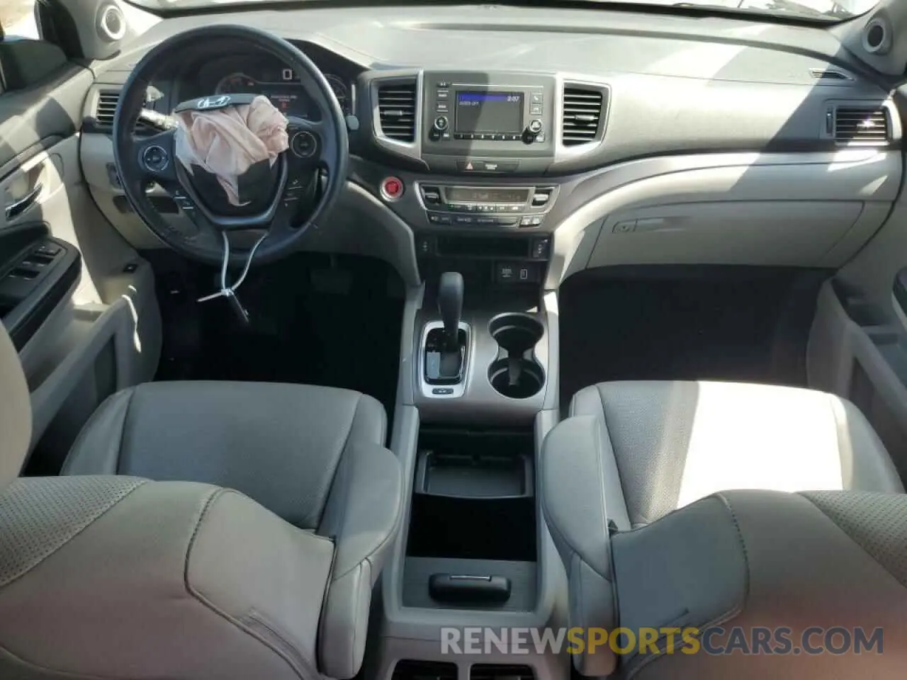 8 Photograph of a damaged car 5FPYK3F51KB026815 HONDA RIDGELINE 2019