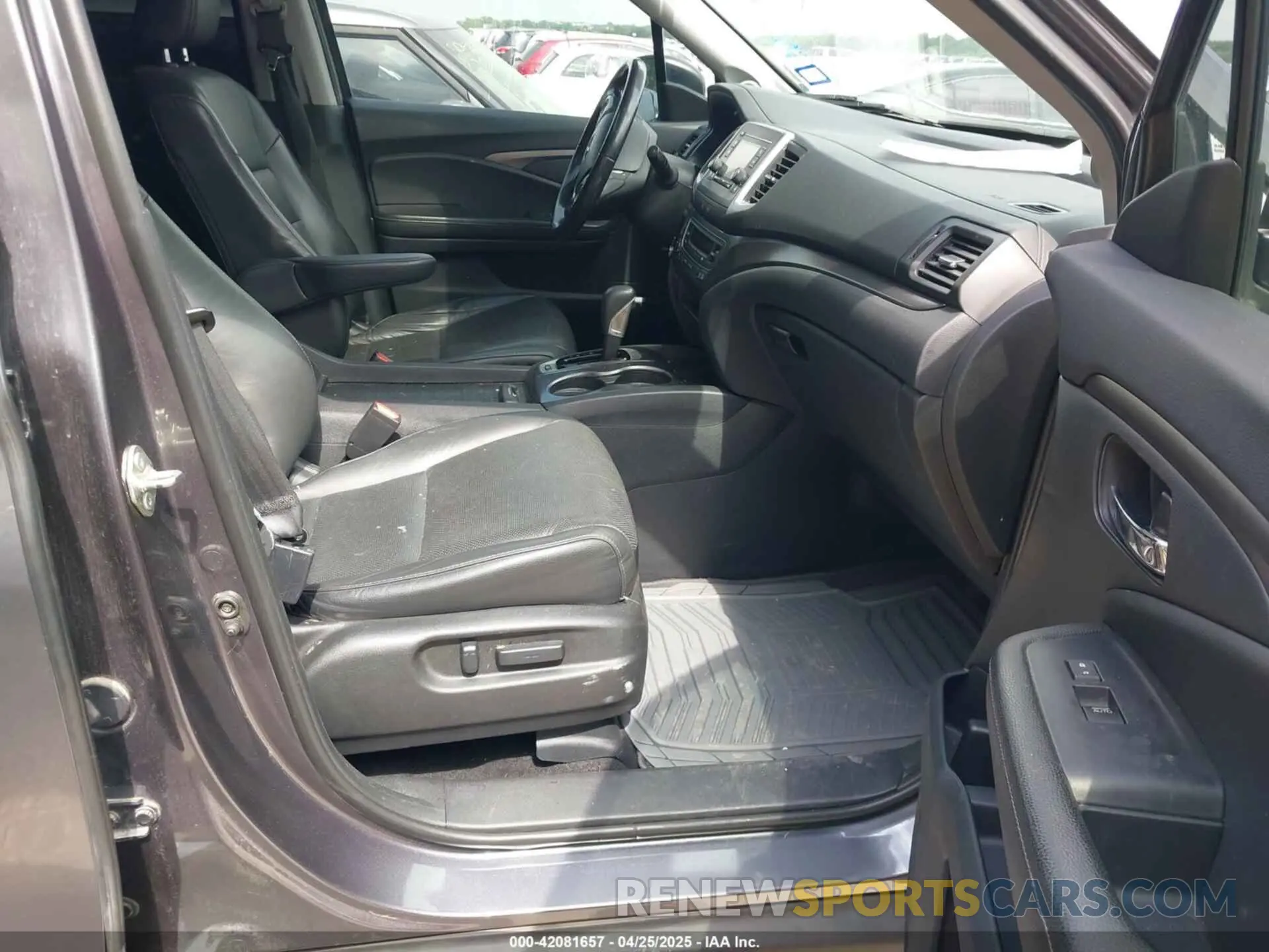 5 Photograph of a damaged car 5FPYK3F53KB044524 HONDA RIDGELINE 2019
