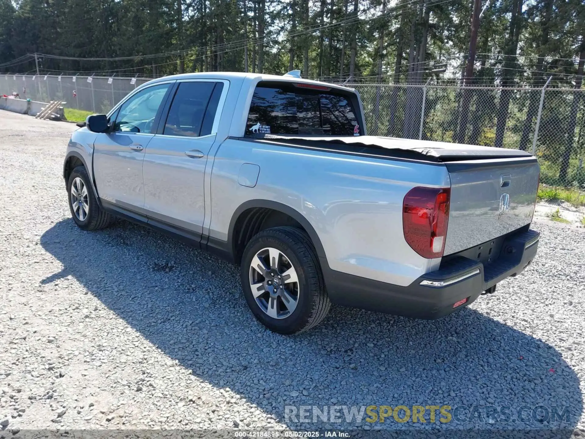 3 Photograph of a damaged car 5FPYK3F54KB018272 HONDA RIDGELINE 2019