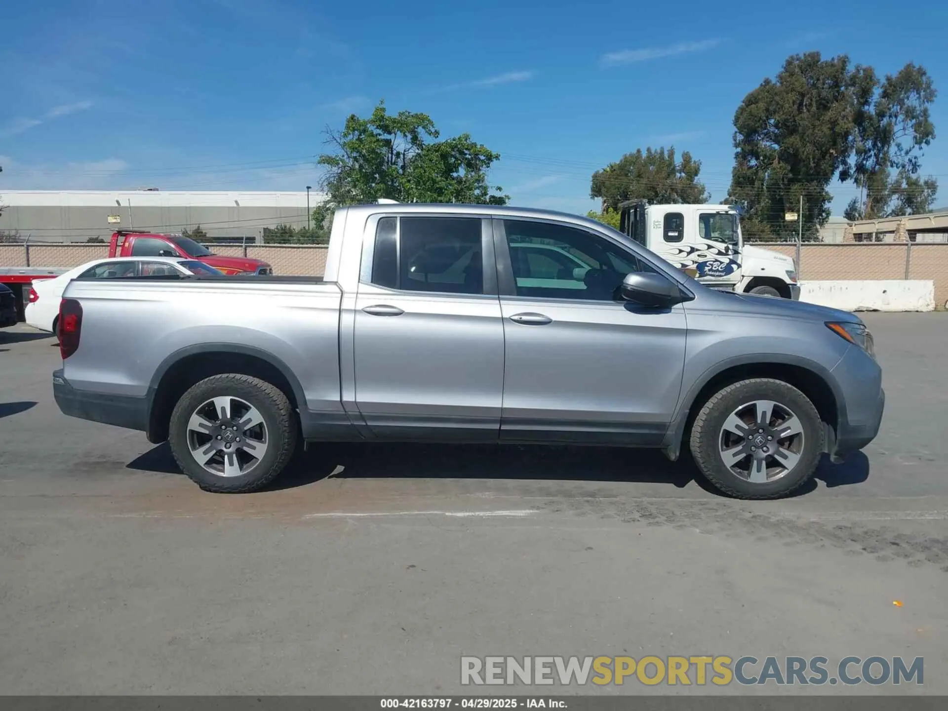 13 Photograph of a damaged car 5FPYK3F57KB045594 HONDA RIDGELINE 2019