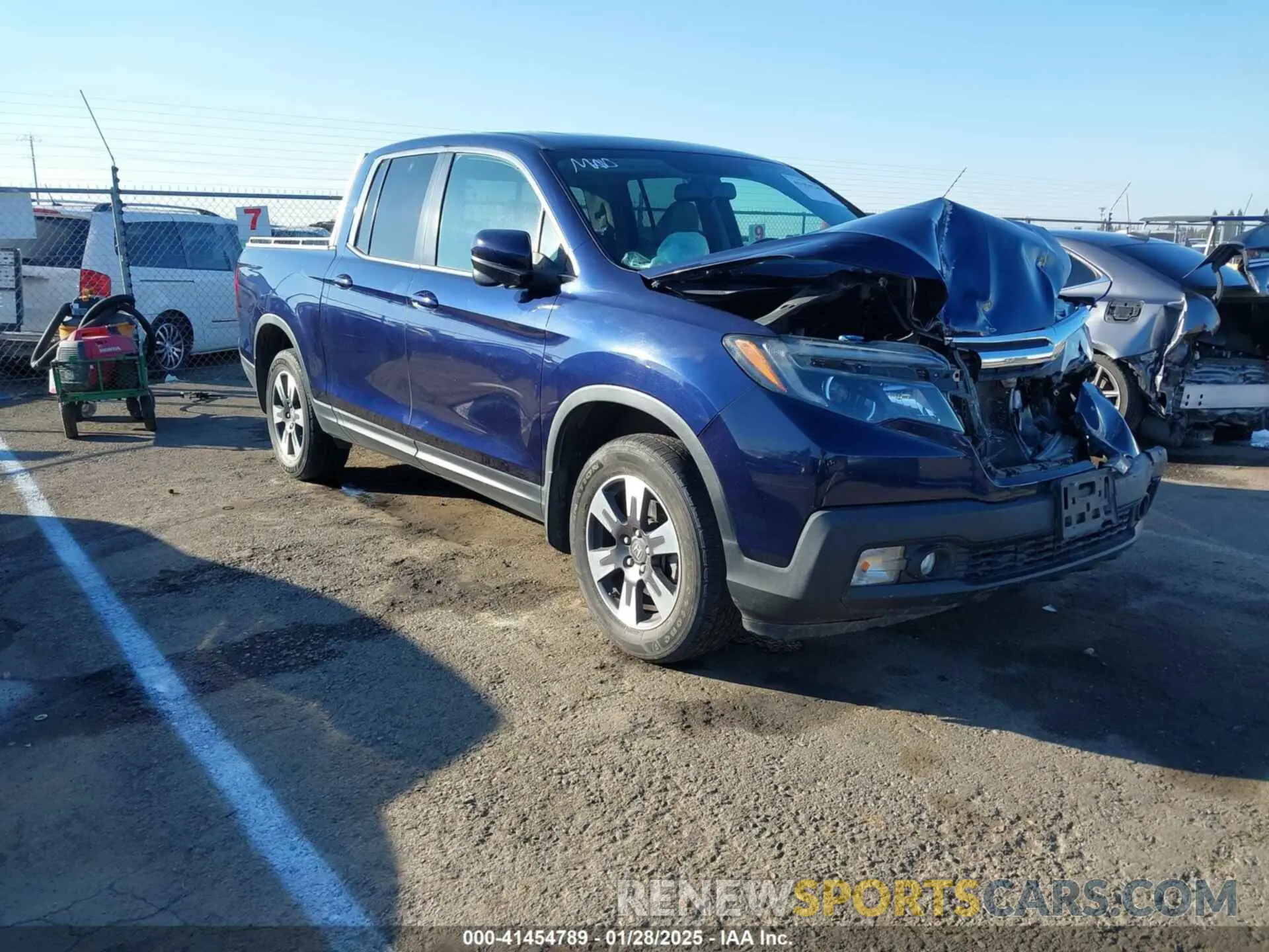 1 Photograph of a damaged car 5FPYK3F63KB009202 HONDA RIDGELINE 2019
