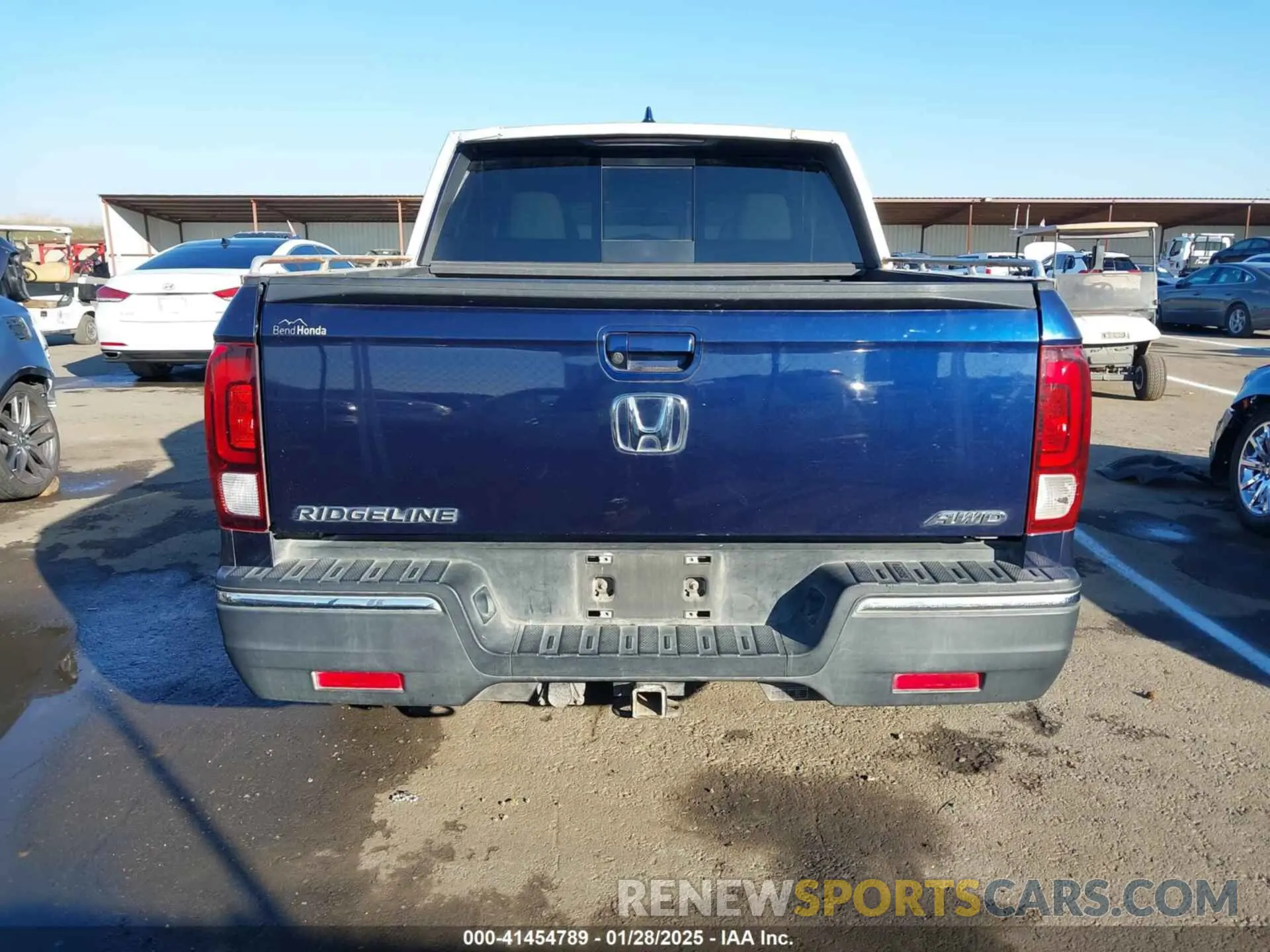 16 Photograph of a damaged car 5FPYK3F63KB009202 HONDA RIDGELINE 2019