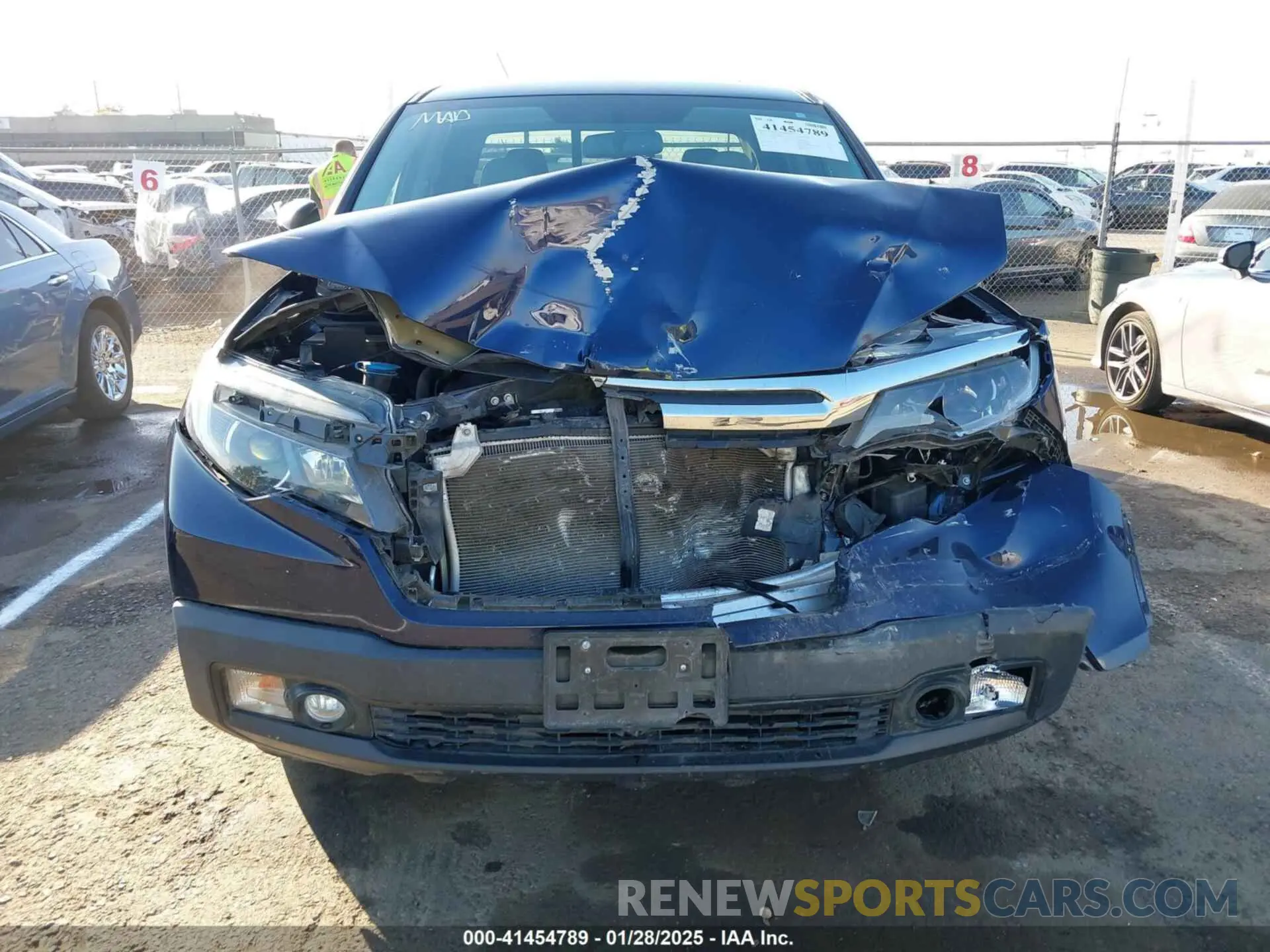 6 Photograph of a damaged car 5FPYK3F63KB009202 HONDA RIDGELINE 2019