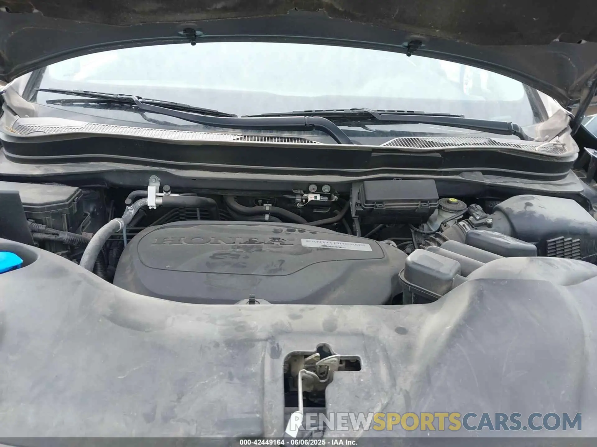 10 Photograph of a damaged car 5FPYK3F67KB026570 HONDA RIDGELINE 2019