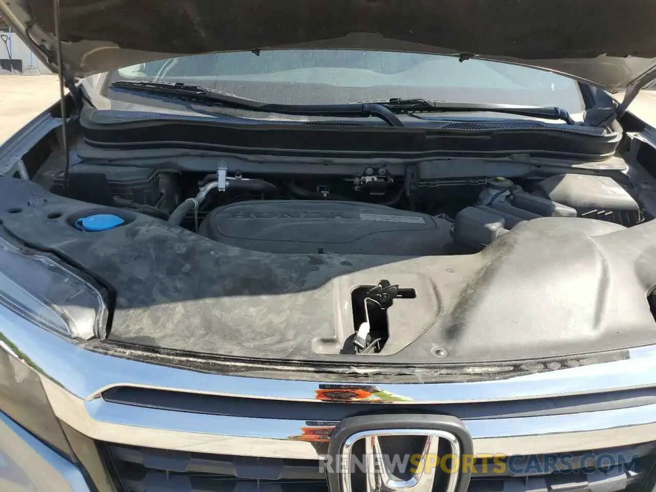 11 Photograph of a damaged car 5FPYK3F67KB031672 HONDA RIDGELINE 2019