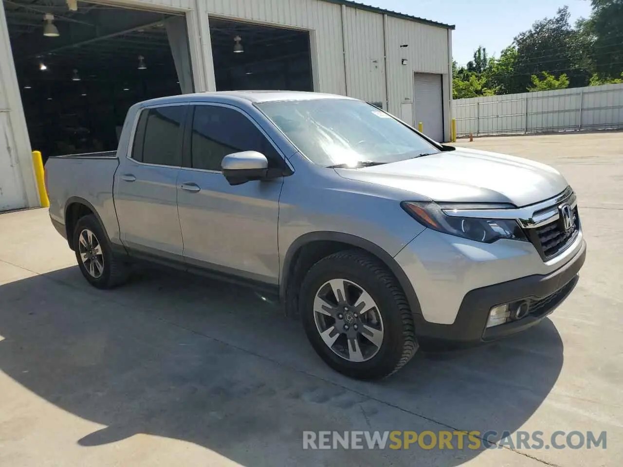 4 Photograph of a damaged car 5FPYK3F67KB031672 HONDA RIDGELINE 2019