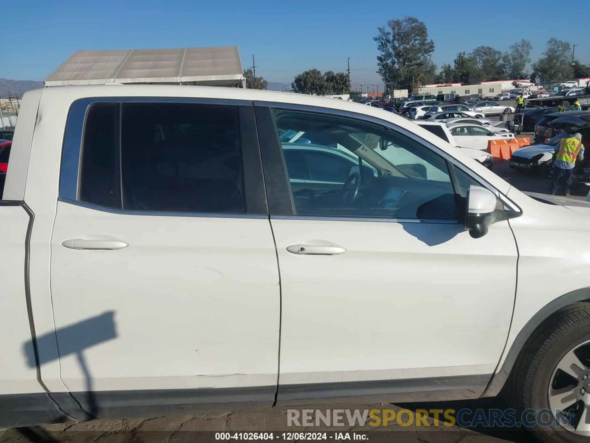 14 Photograph of a damaged car 5FPYK3F6XKB032833 HONDA RIDGELINE 2019