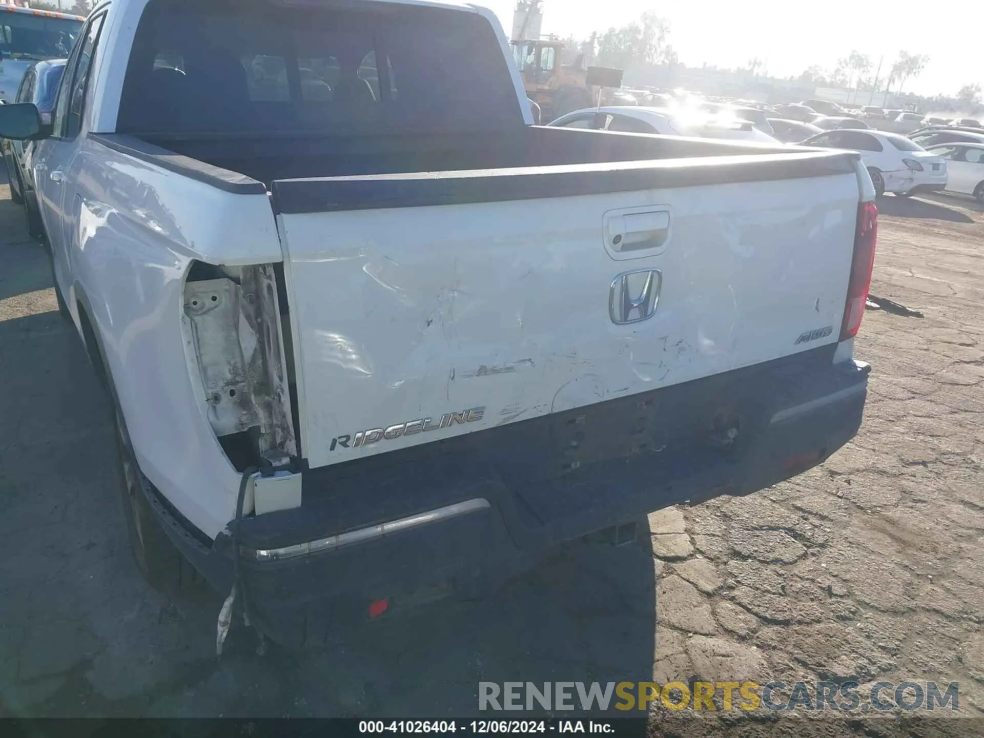 6 Photograph of a damaged car 5FPYK3F6XKB032833 HONDA RIDGELINE 2019