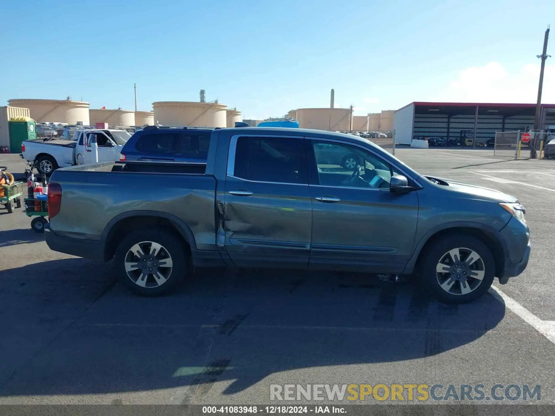 14 Photograph of a damaged car 5FPYK3F70KB003639 HONDA RIDGELINE 2019