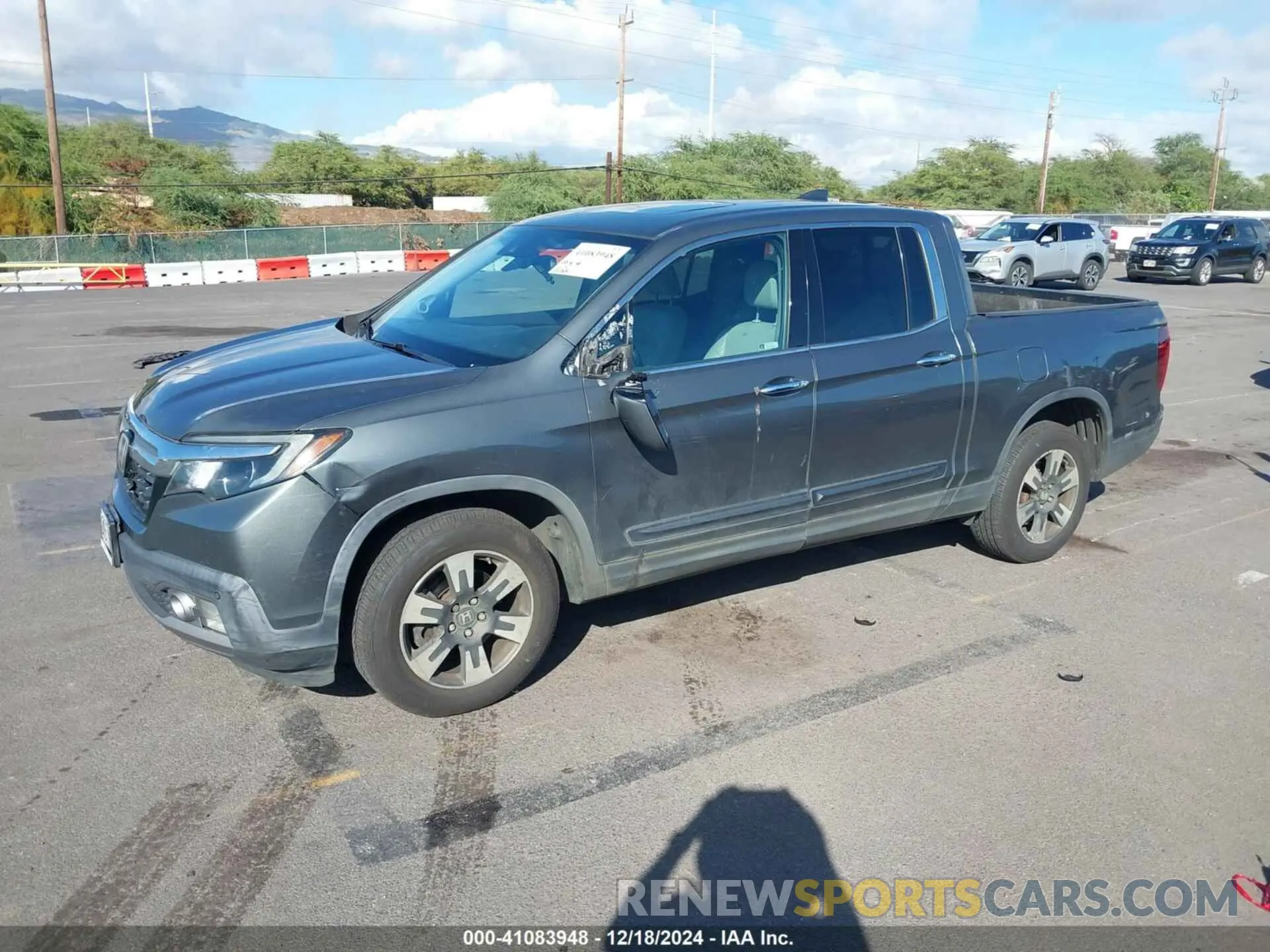 2 Photograph of a damaged car 5FPYK3F70KB003639 HONDA RIDGELINE 2019