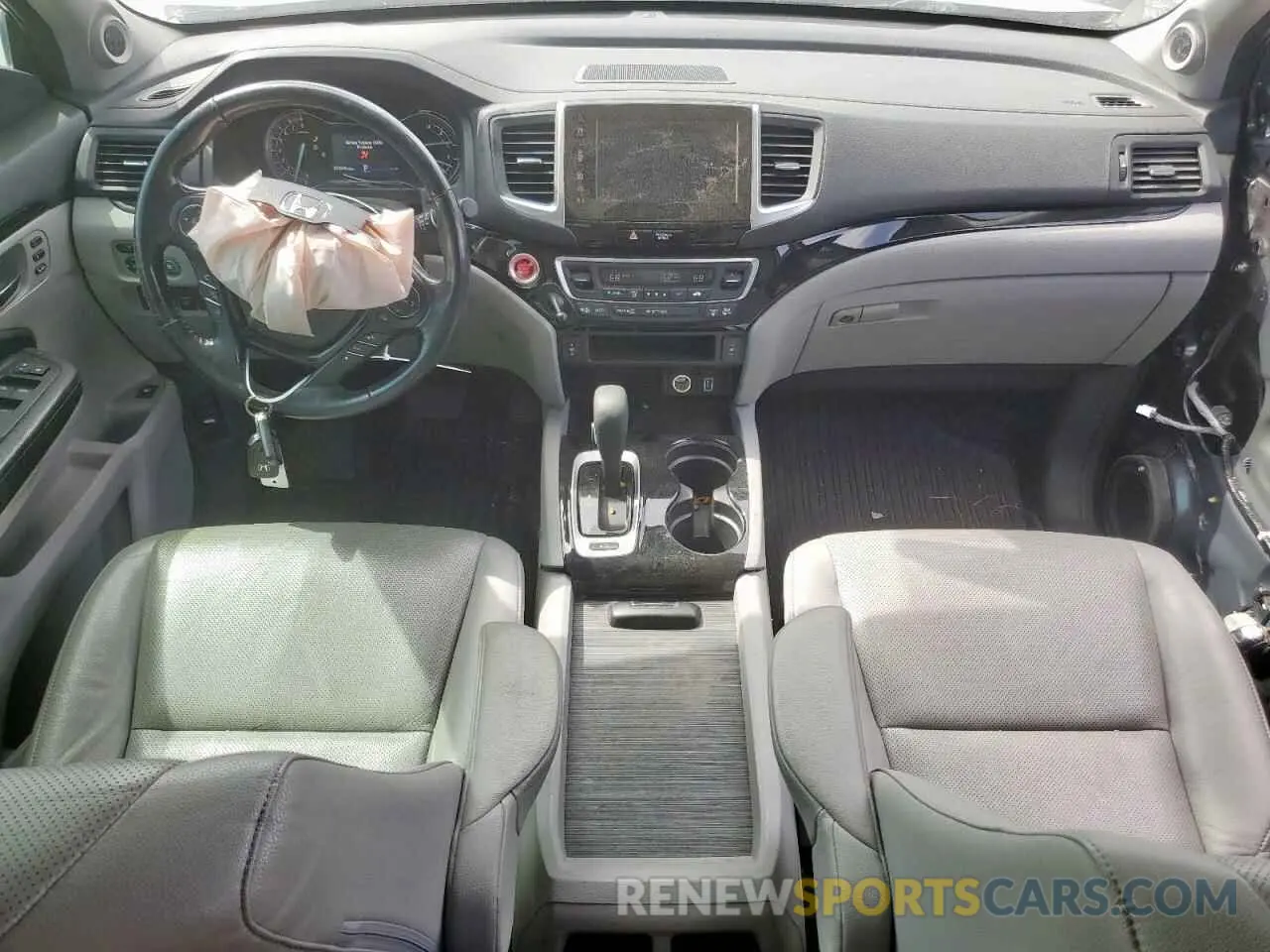 8 Photograph of a damaged car 5FPYK3F71KB021020 HONDA RIDGELINE 2019
