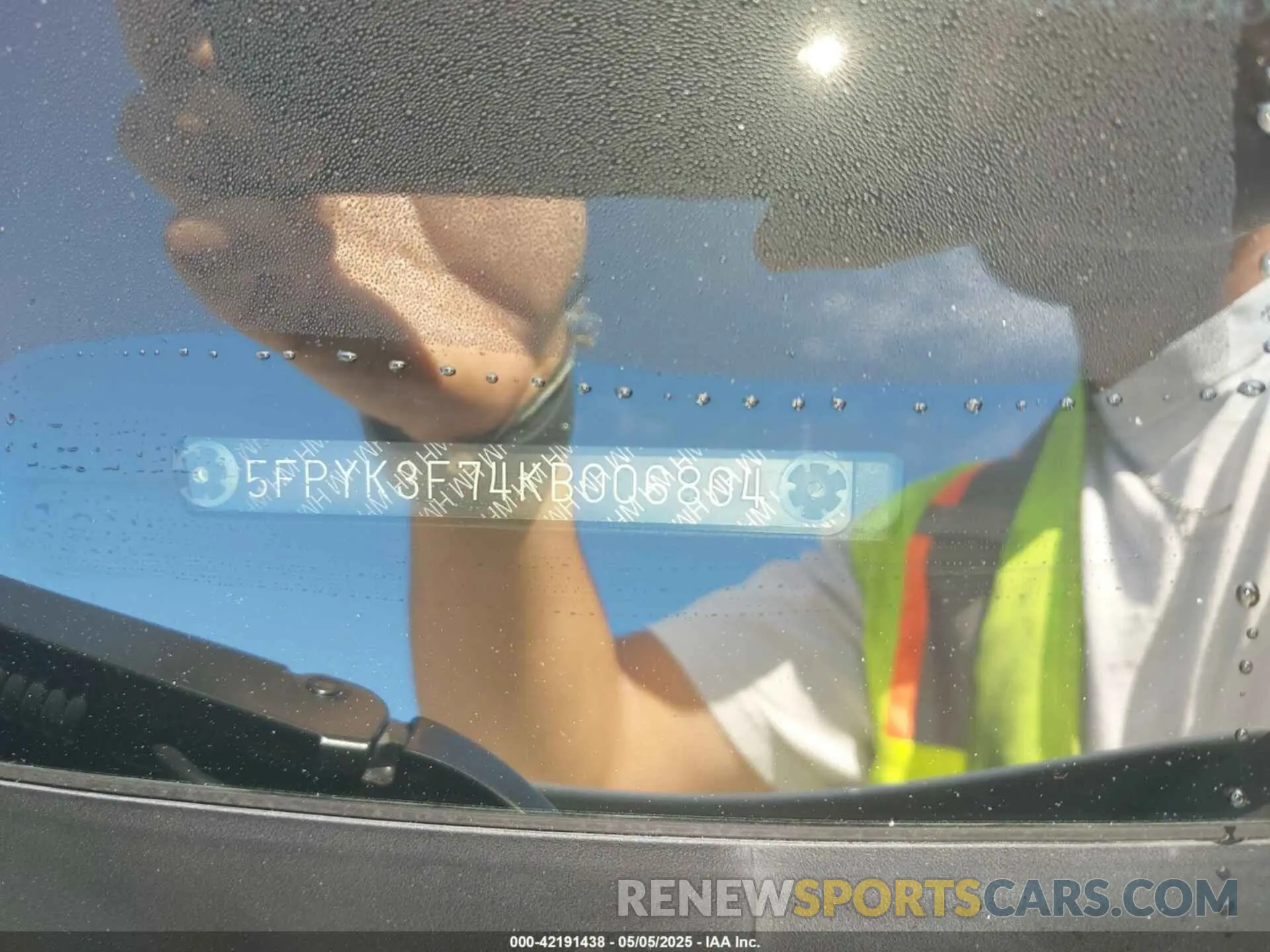 9 Photograph of a damaged car 5FPYK3F74KB006804 HONDA RIDGELINE 2019